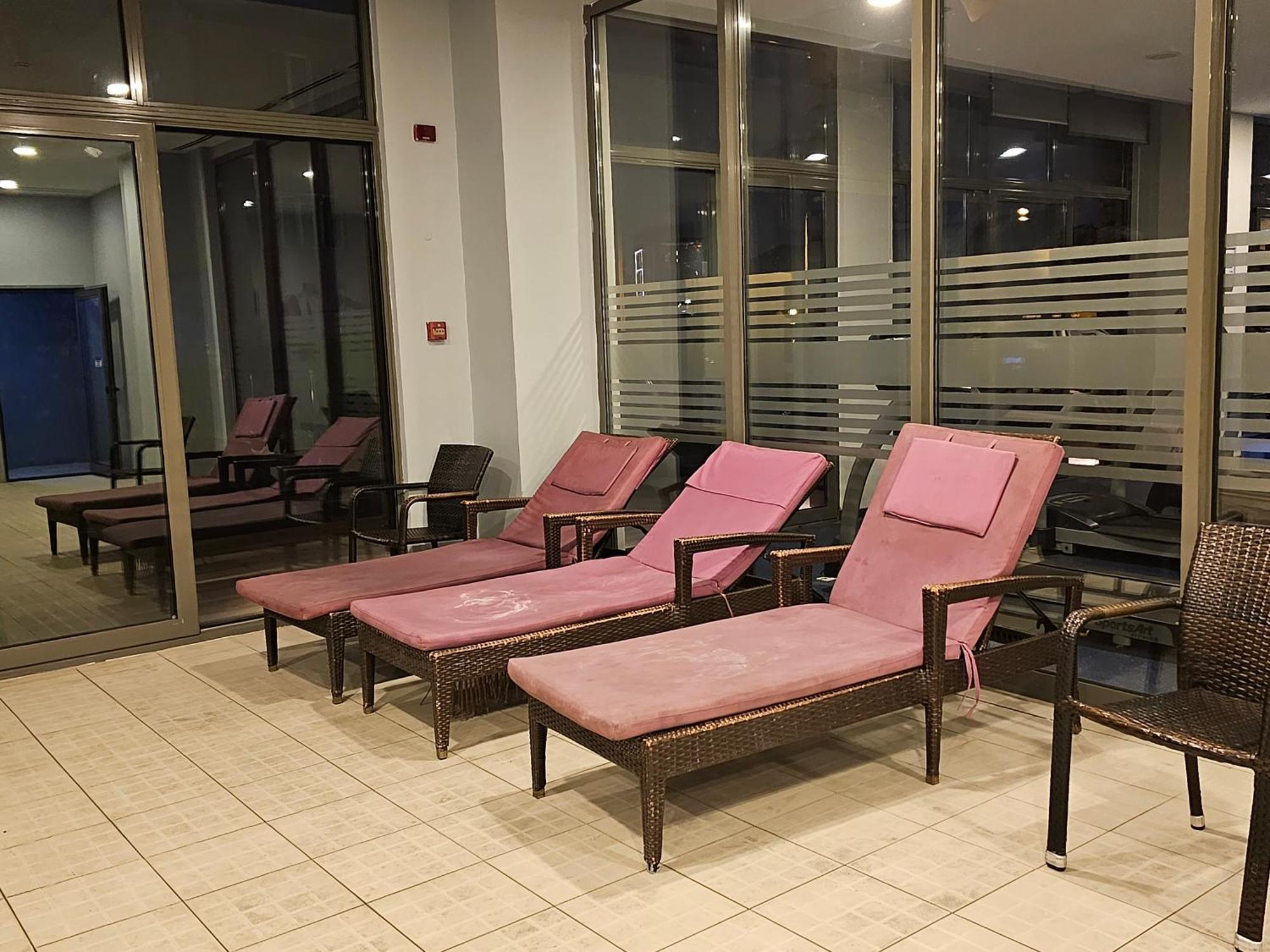 Perfect Taksim, 2 Bedroom, Pool, Gym, Sauna Appartamento