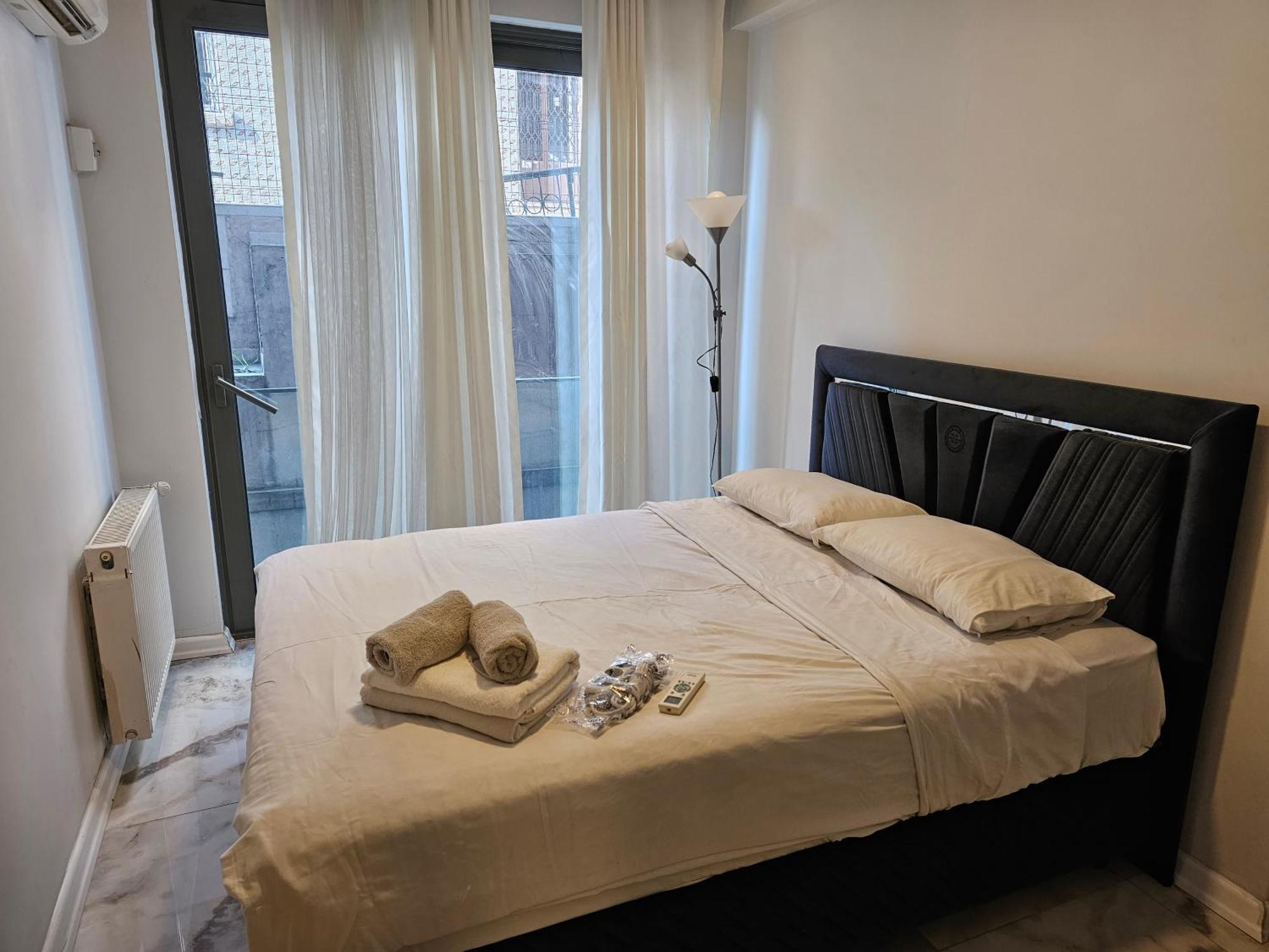 Perfect Taksim, 2 Bedroom, Pool, Gym, Sauna Provincia di Istanbul